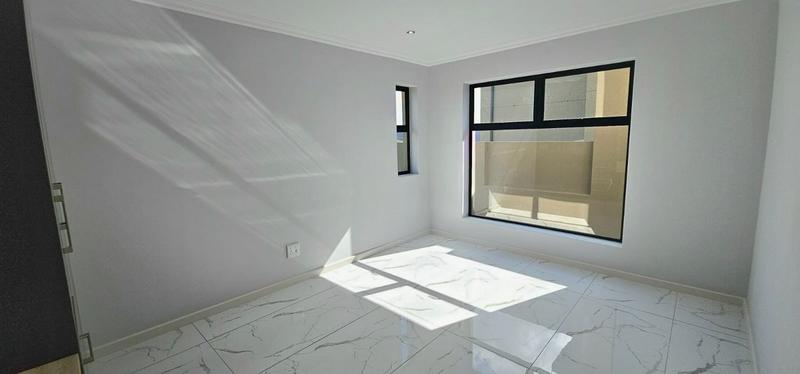 To Let 3 Bedroom Property for Rent in Hartenbos Heuwels Western Cape
